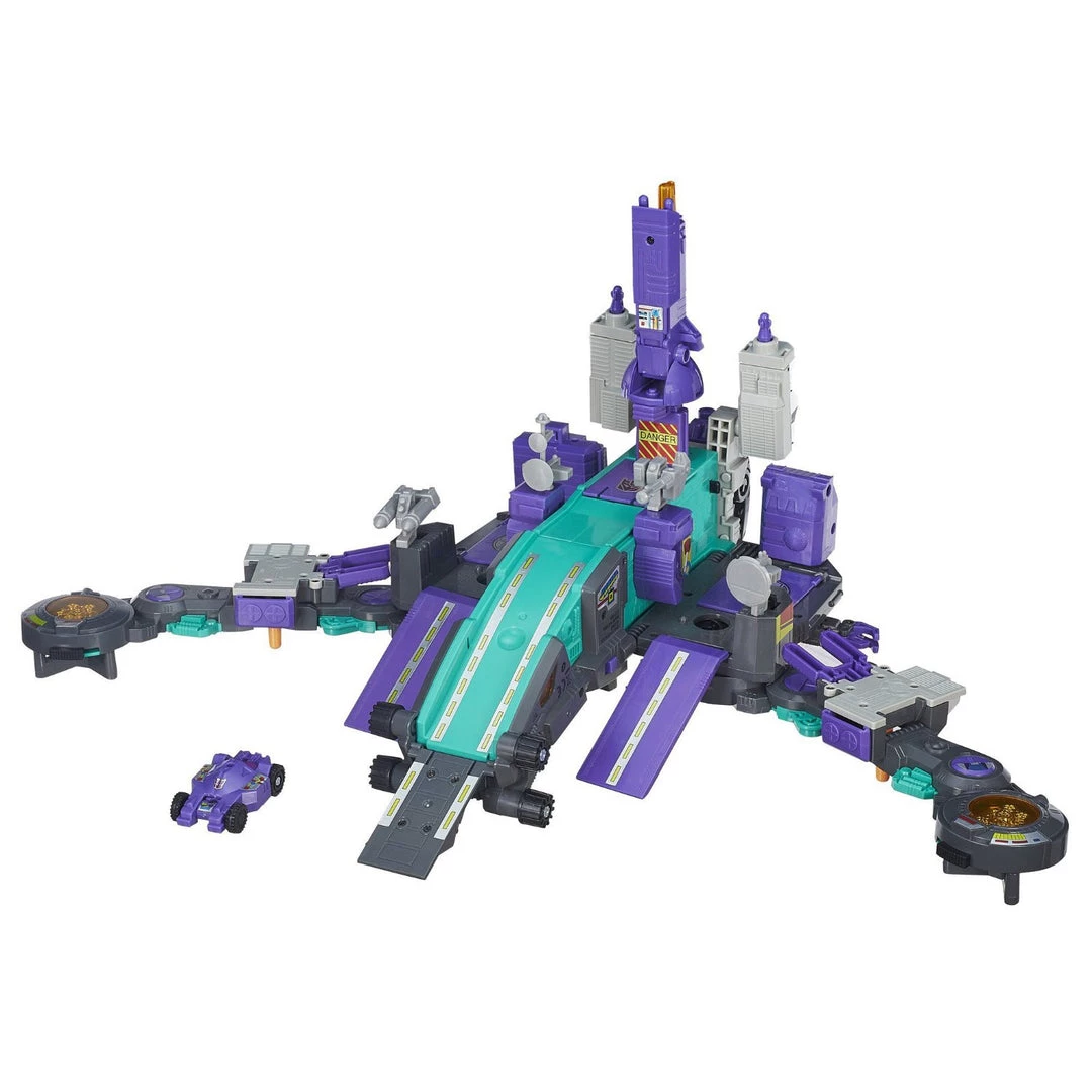 Hasbro Transformers Items Platinum Edition G1 Trypticon 3 Hasbro Transformers Items Platinum Edition G1 Trypticon