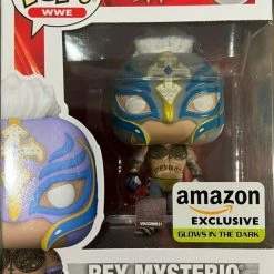 Funko Funko Items WWE - Rey Mysterio (Purple Gear) Glow-In-The-Dark Exclusive Pop! Vinyl Figure